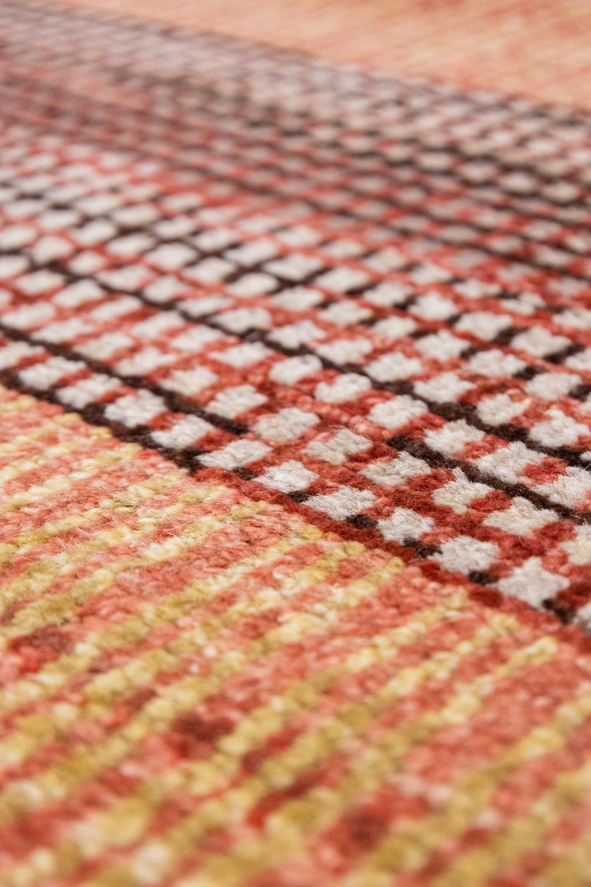 Madras Handwoven Contemporary Rug, J89932