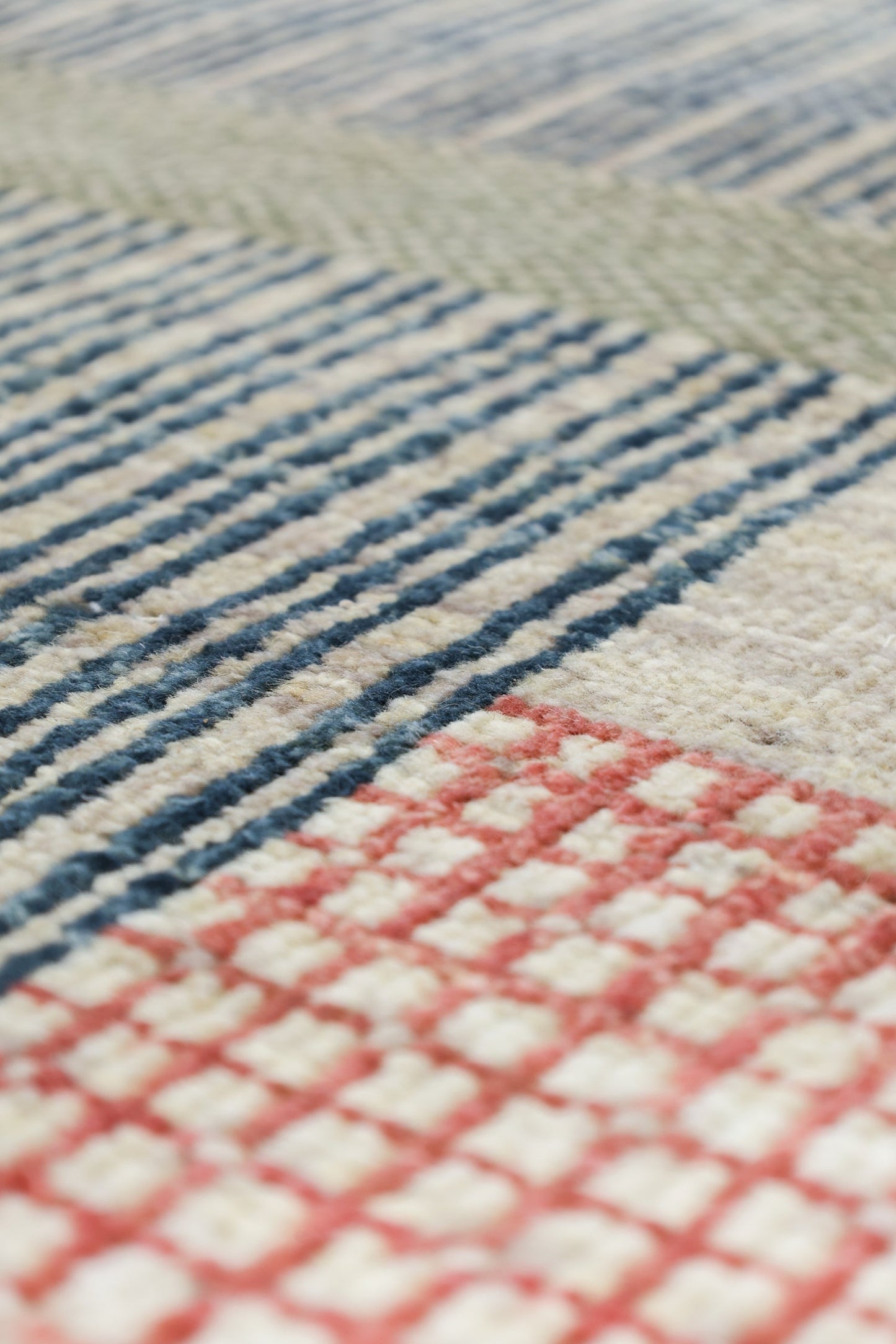 Madras 1360 Handwoven Contemporary Rug, J80020