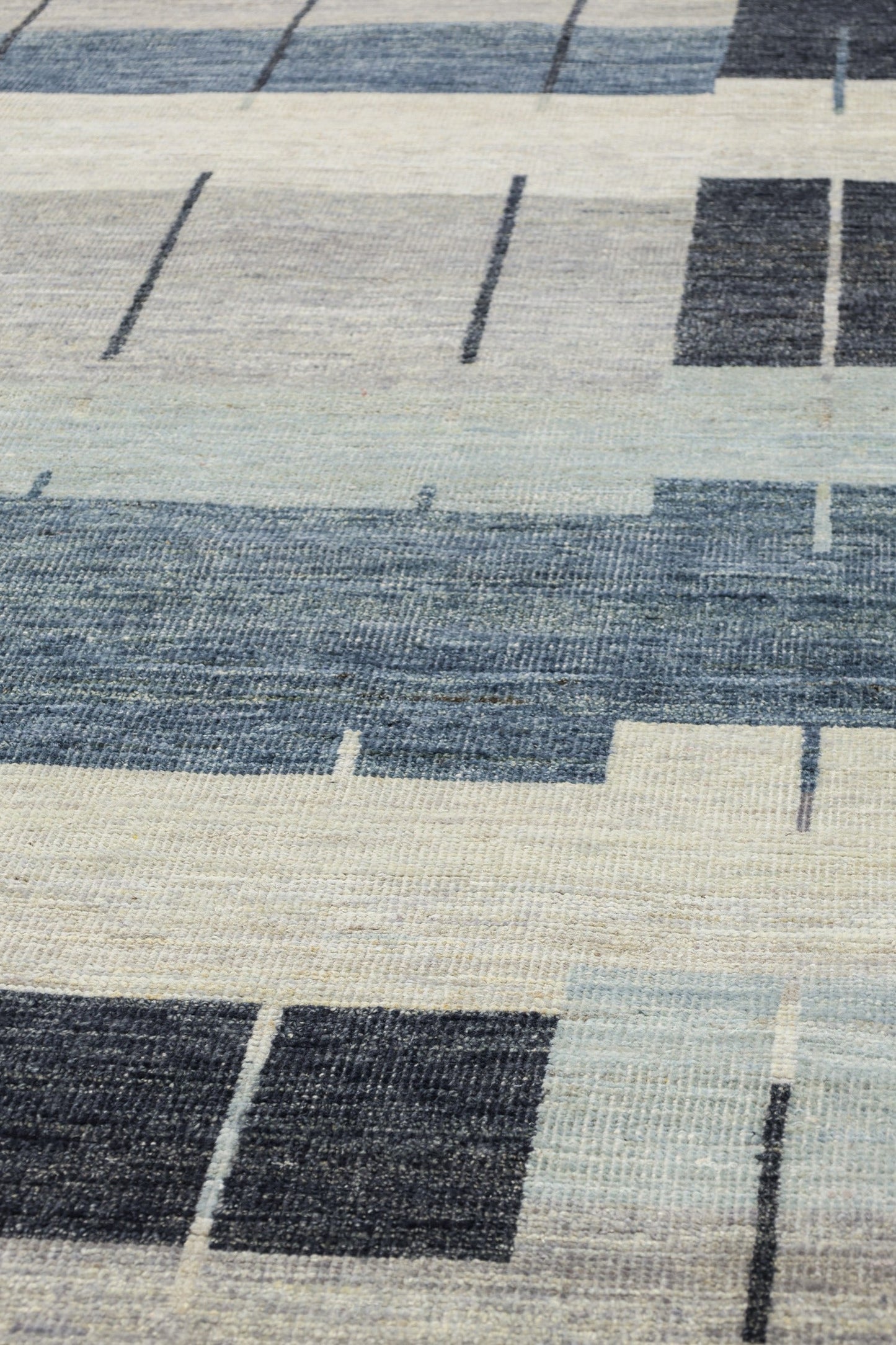 Madras 1362 Handwoven Contemporary Rug, J80624