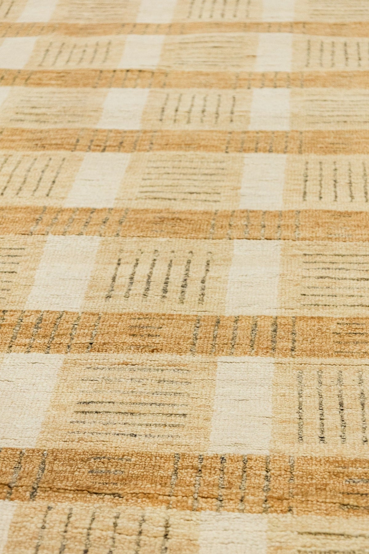 Mid-Century Madras Handwoven Contemporary Rug, J89844
