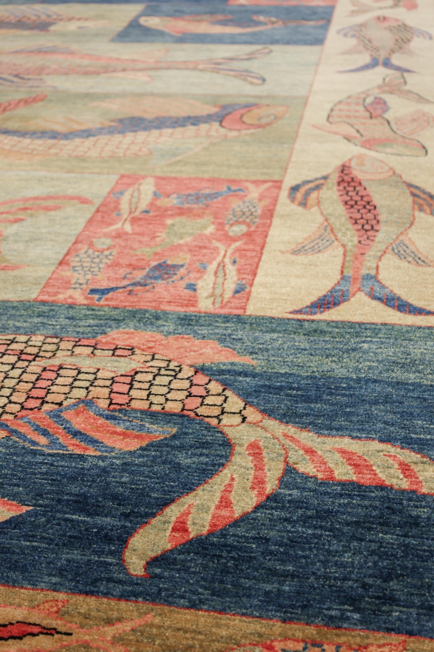 Panel Fish Handwoven Contemporary Rug, 80571