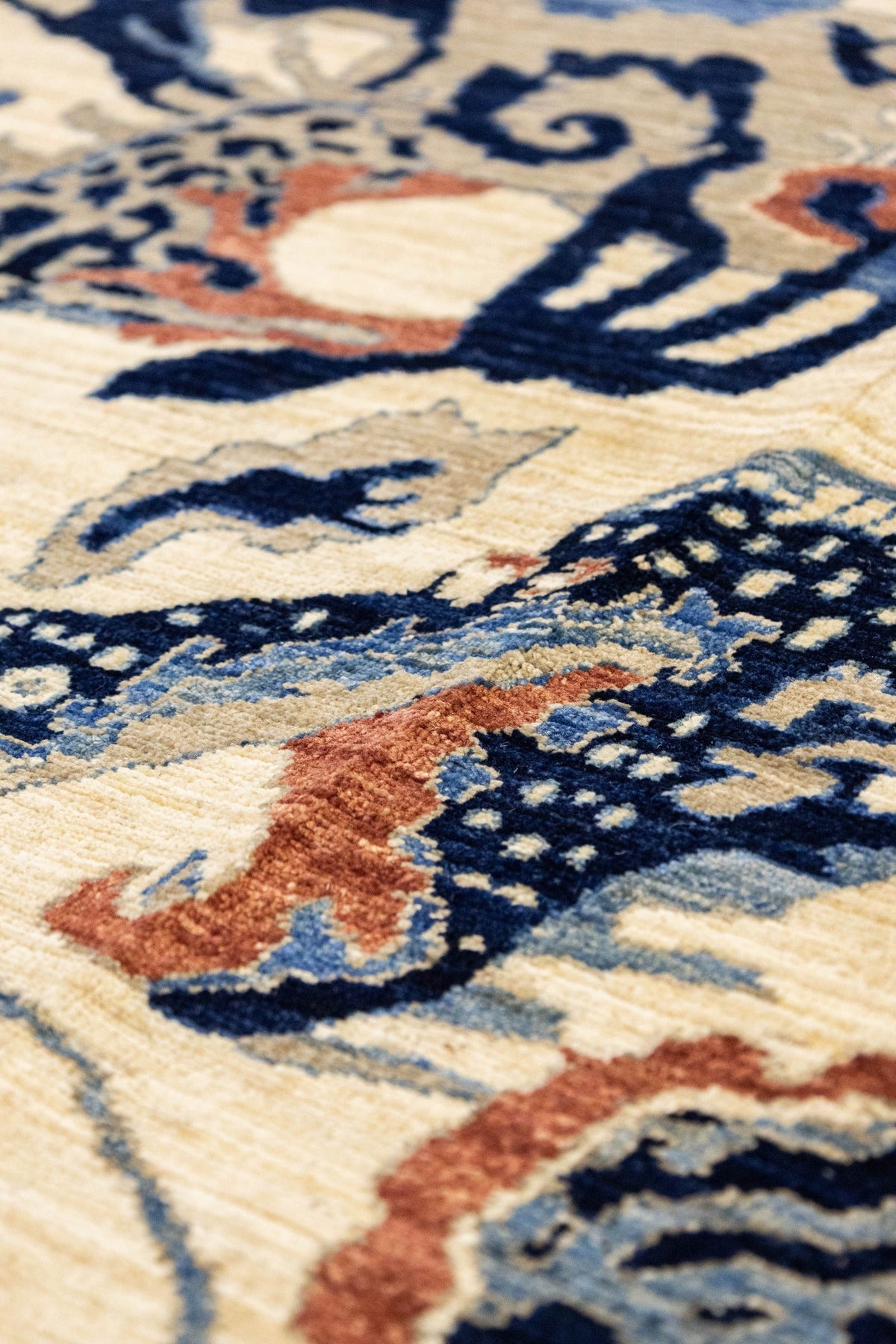 Peking Dragon Handwoven Contemporary Rug, J86202