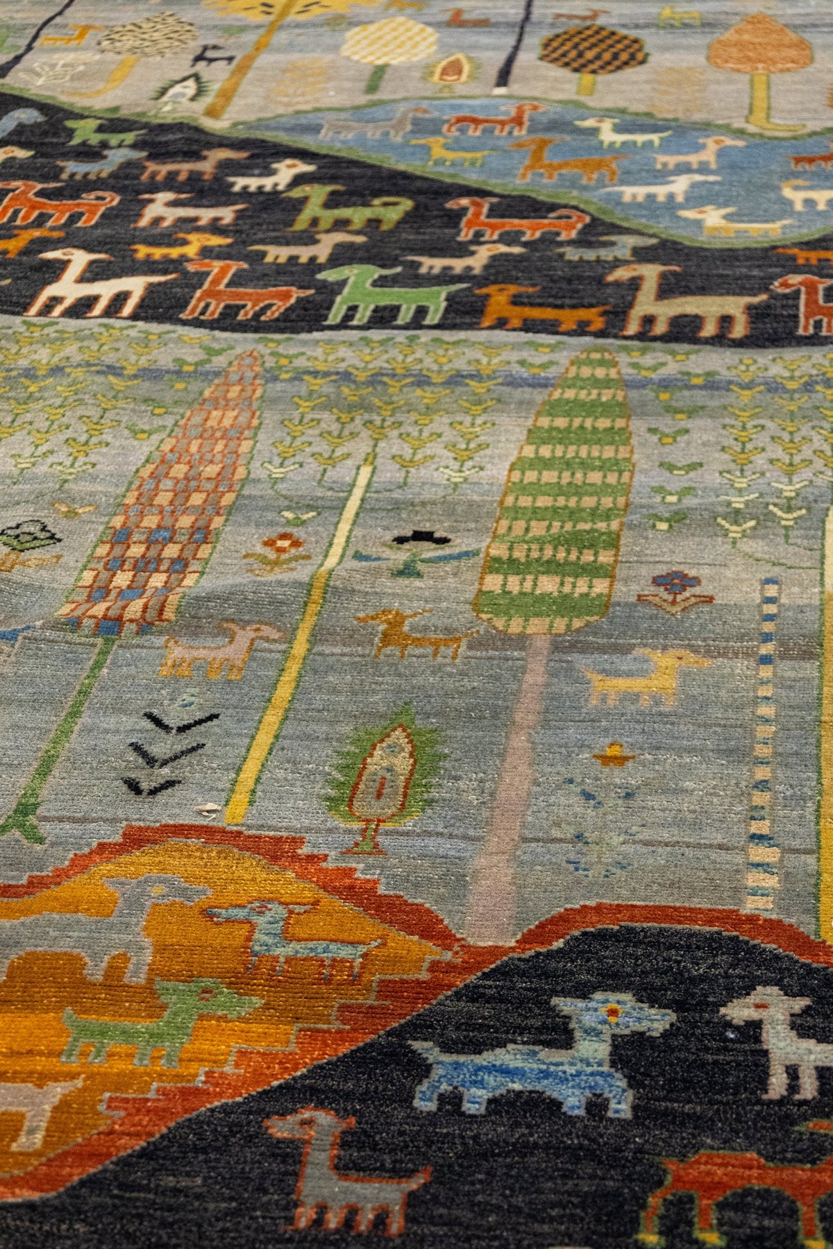 Pictorial Bakshaish Handwoven Contemporary Rug, J89697
