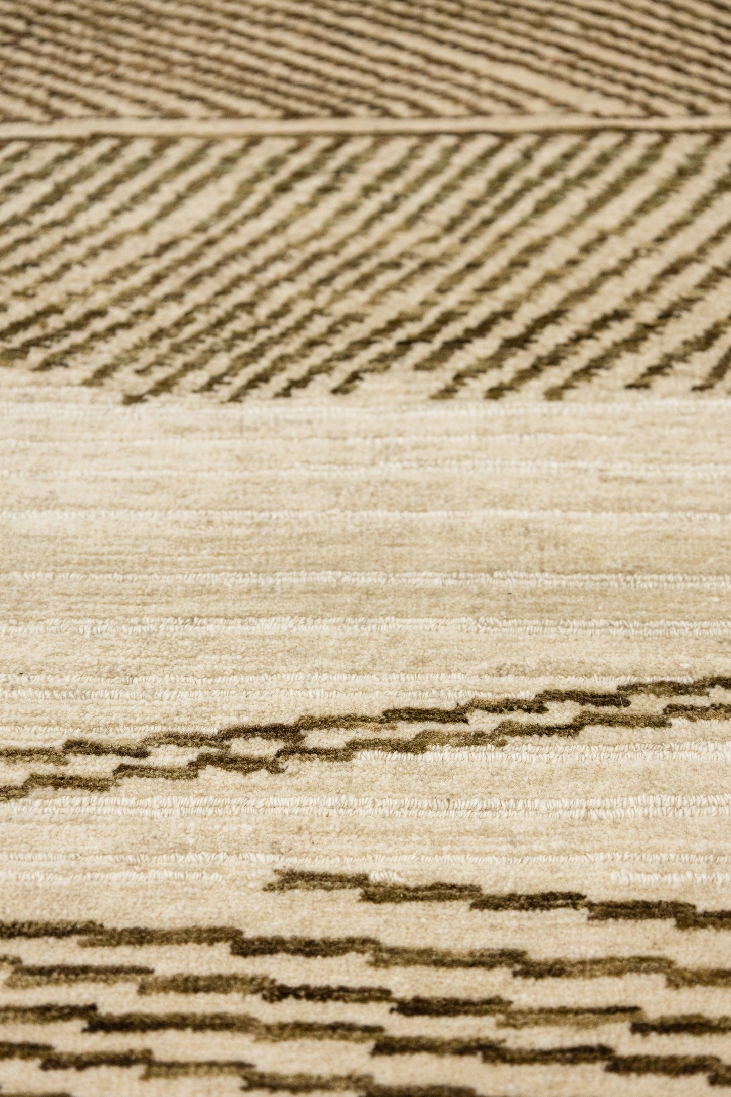 Plume Handwoven Contemporary Rug