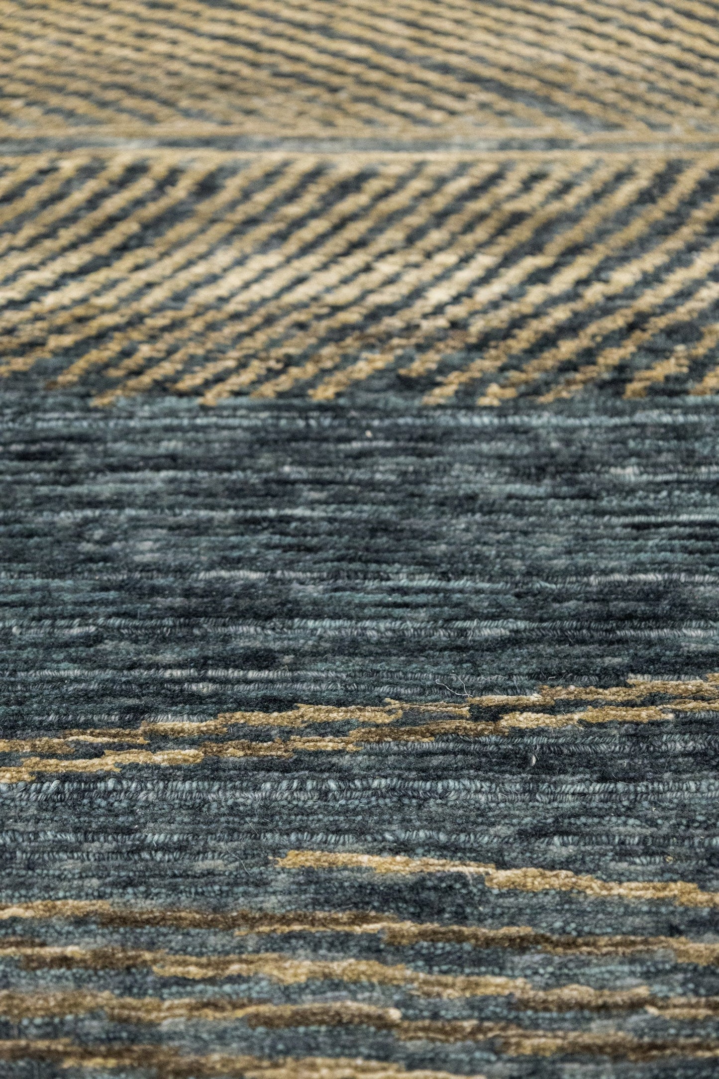 Plume Handwoven Contemporary Rug
