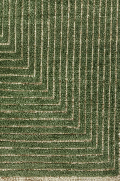 Pyramid Handwoven Contemporary Rug, J80814