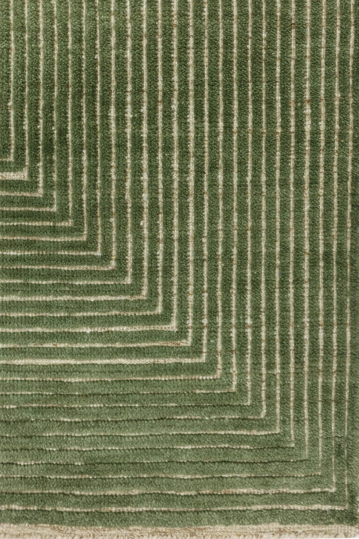 Pyramid Handwoven Contemporary Rug, J80815
