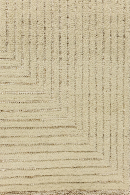 Pyramid Handwoven Contemporary Rug, J80817