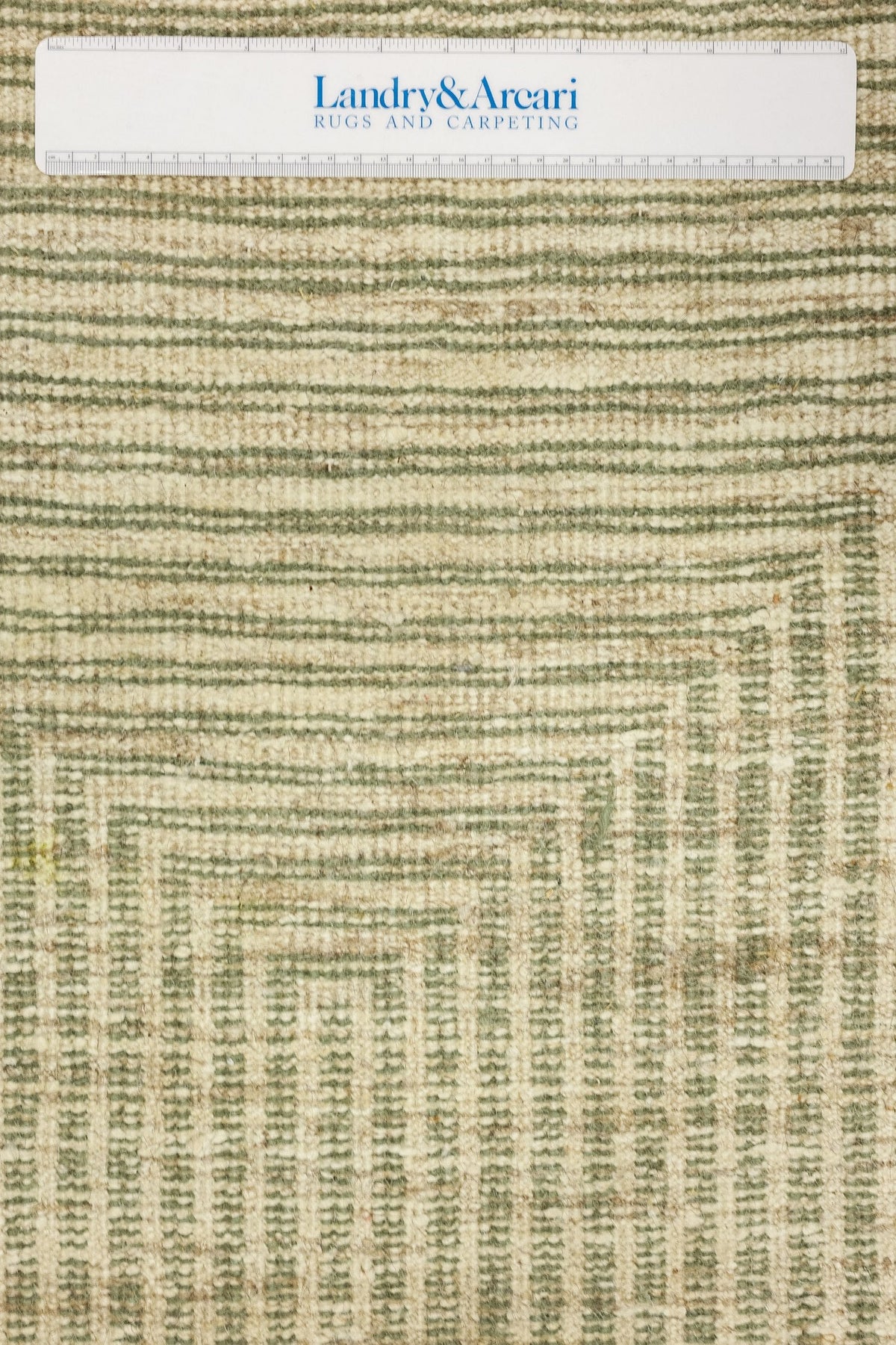 Pyramid Handwoven Contemporary Rug, J80867