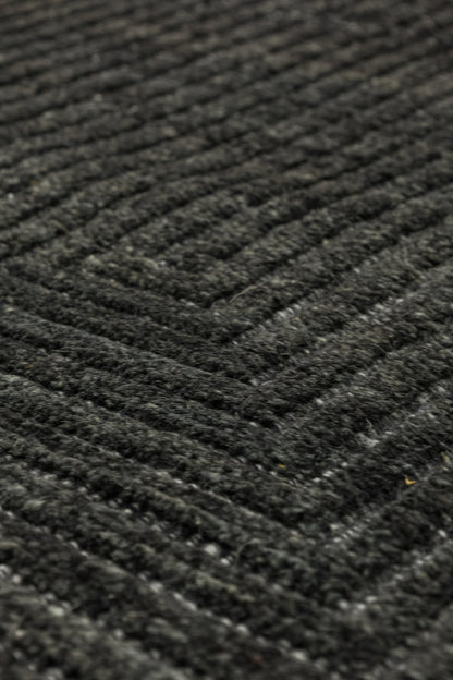 Pyramid Handwoven Contemporary Rug, J80874