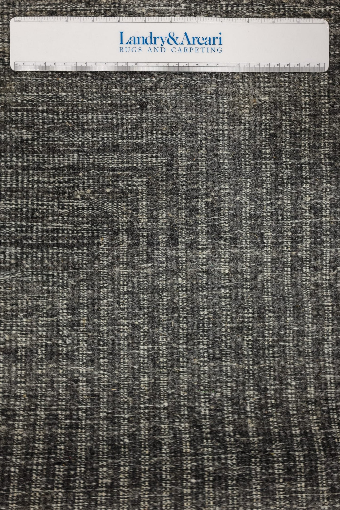 Pyramid Handwoven Contemporary Rug, J80875