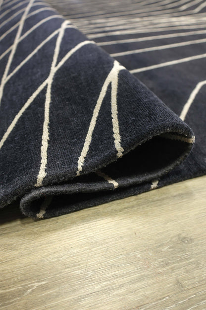 Foundations Collection Radiance Handwoven Contemporary Rug