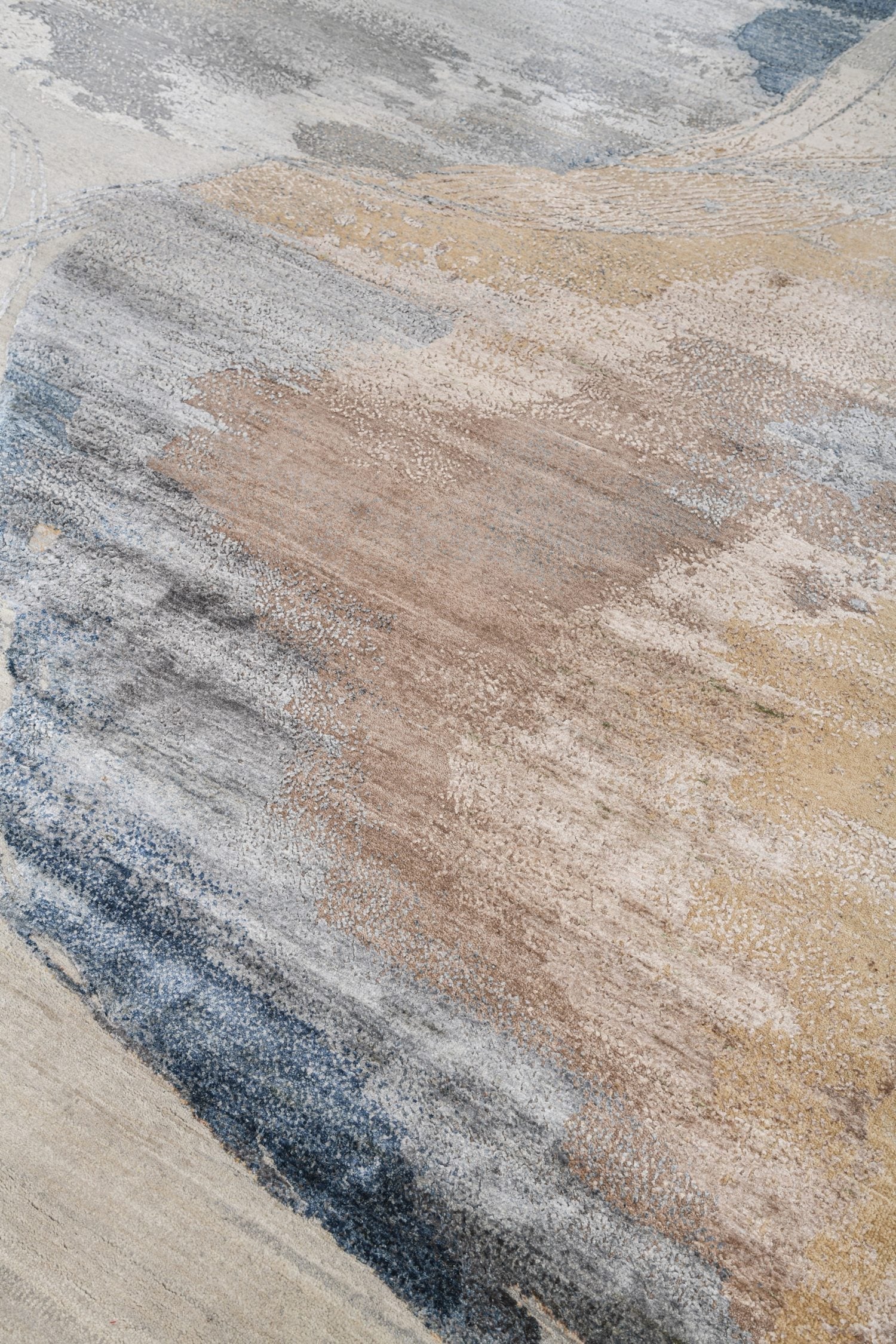 River Bed Handwoven Contemporary Rug, J70247