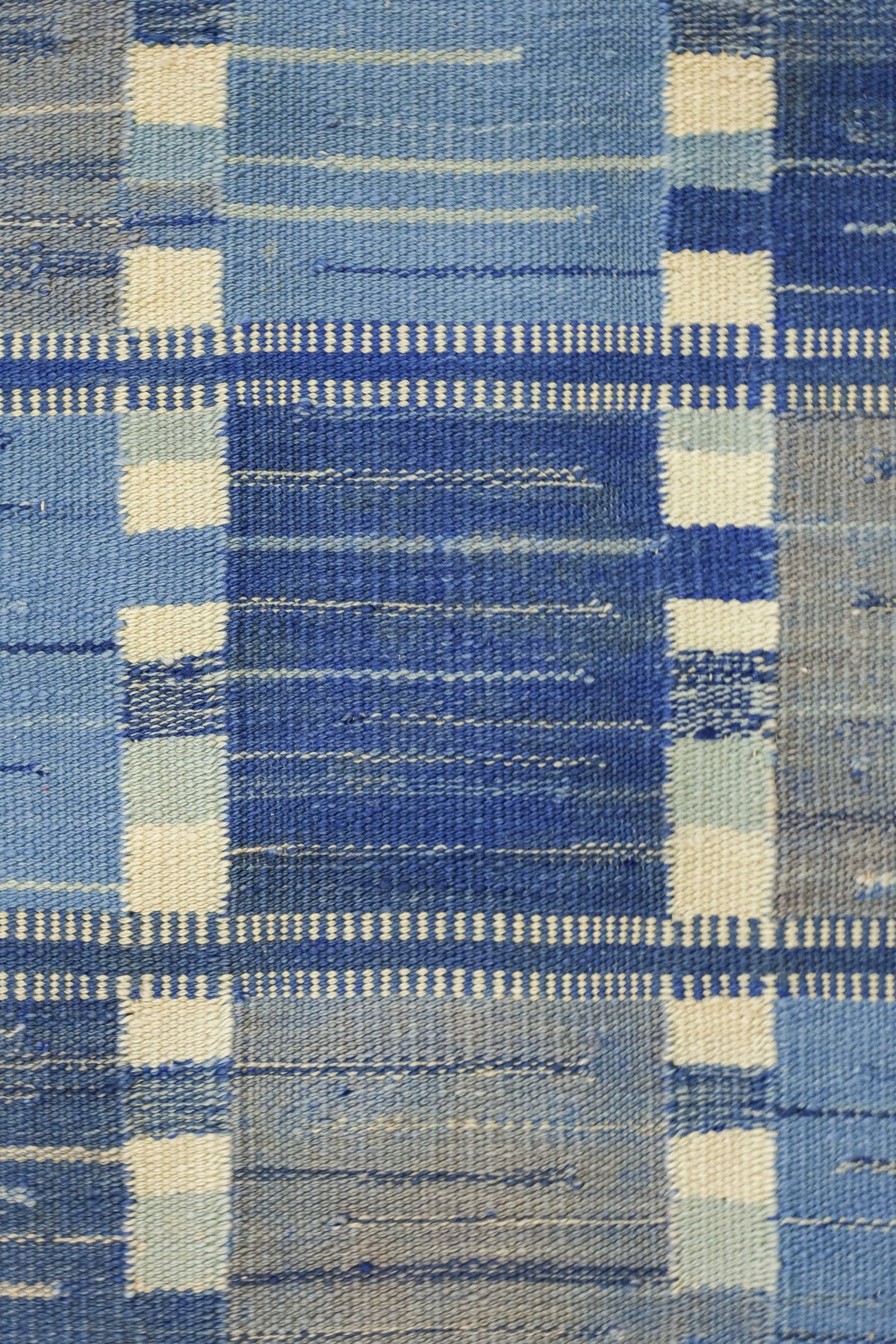 Scandinavian Handwoven Contemporary Rug, J80962