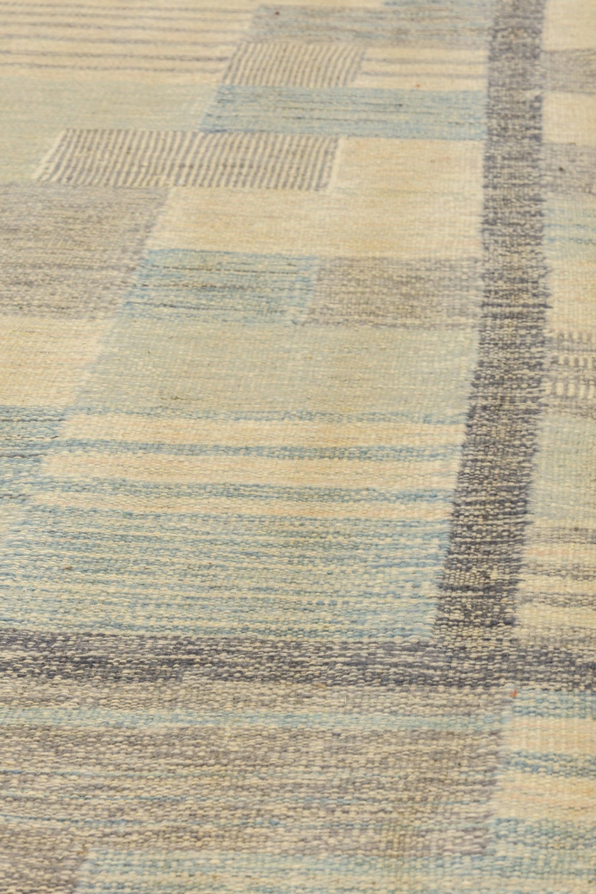 Scandinavian Handwoven Contemporary Rug, J80970
