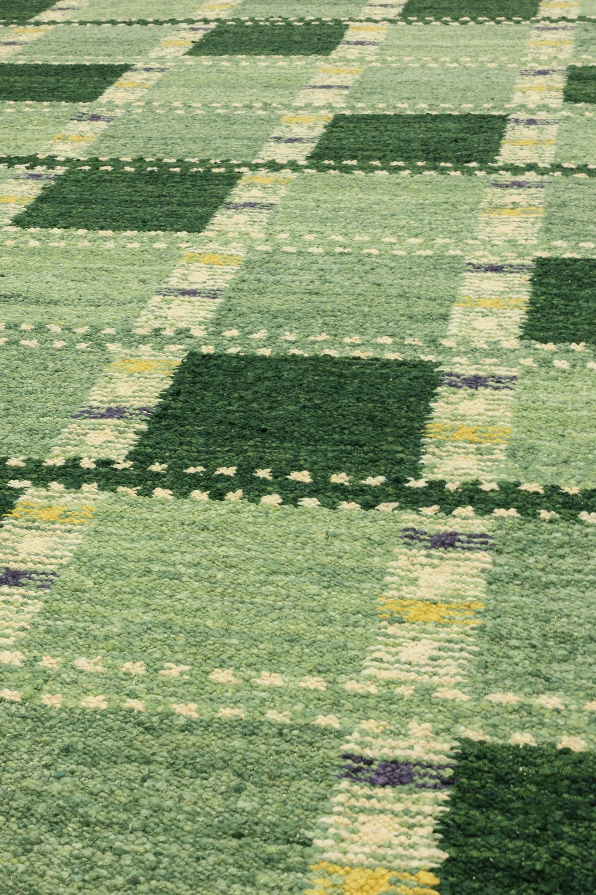 Scandinavian Handwoven Contemporary Rug, J80994