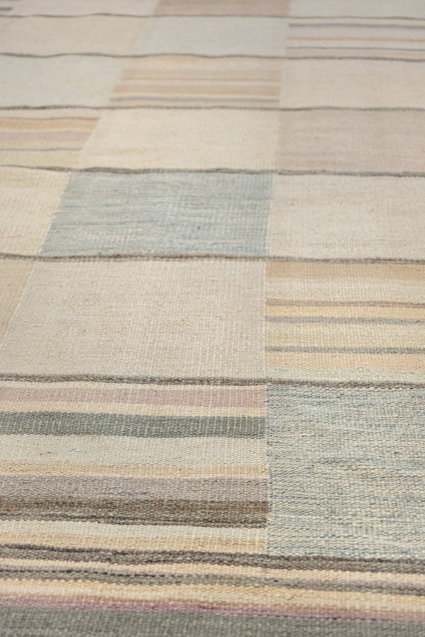 Scandinavian Handwoven Contemporary Rug, J88730
