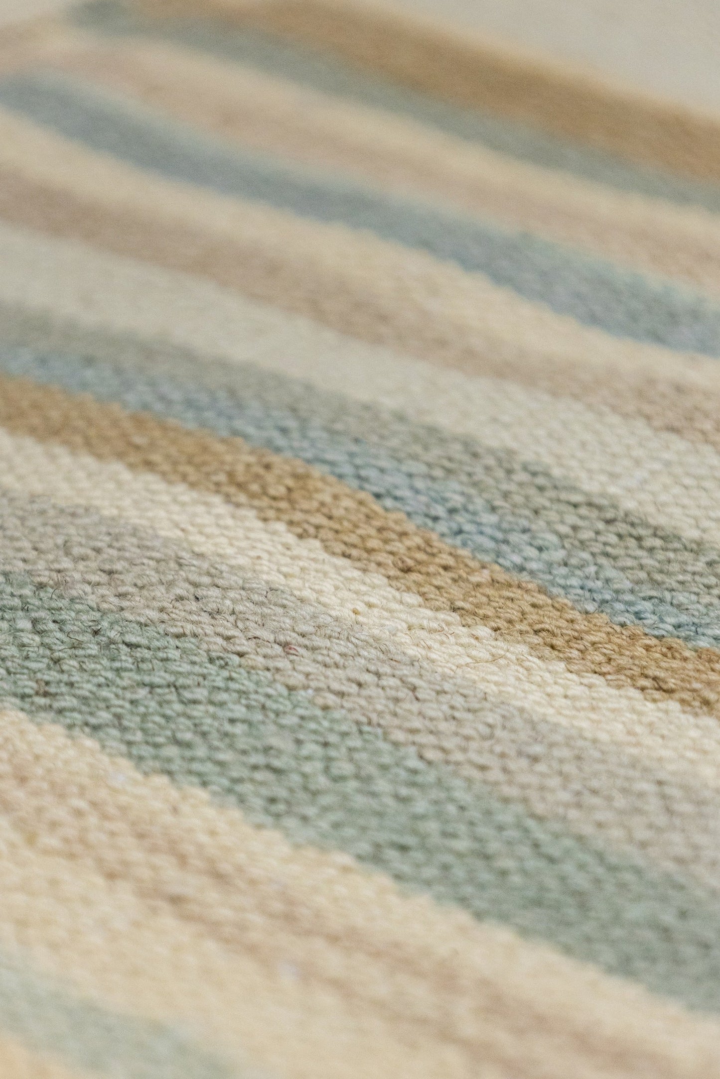Scandinavian Handwoven Contemporary Rug, J88732
