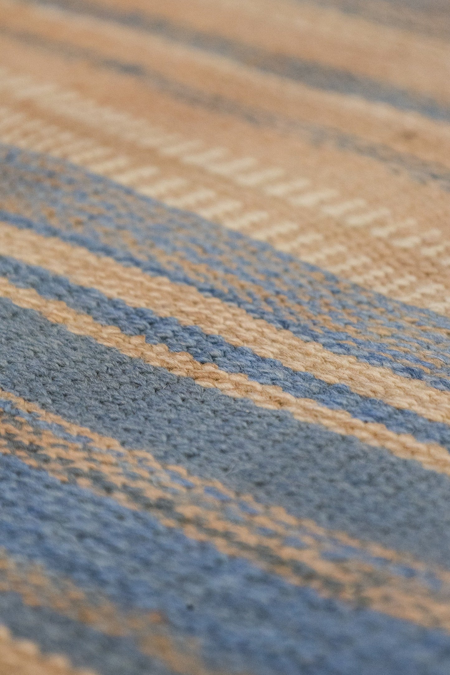 Scandinavian Handwoven Contemporary Rug, J88739
