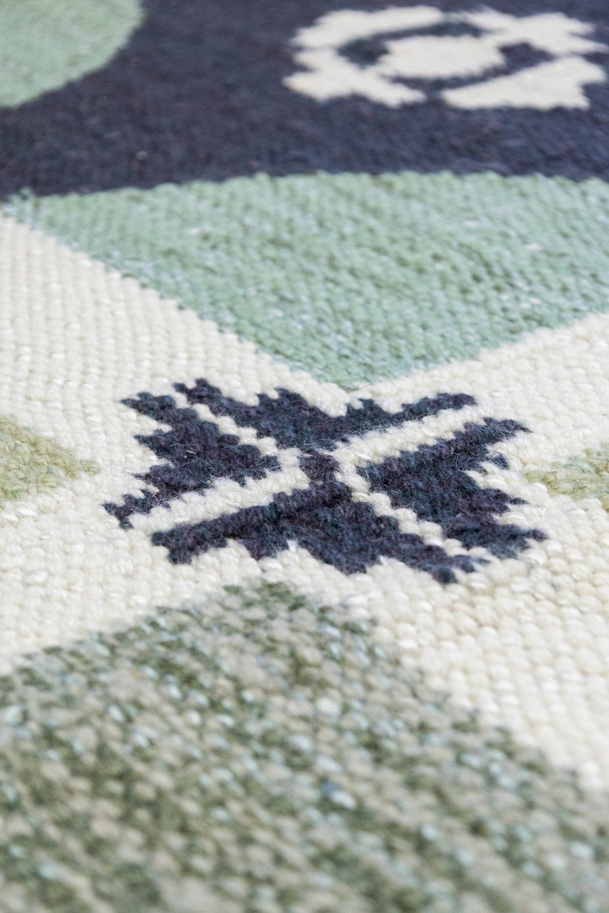 Scandinavian Handwoven Contemporary Rug, J89777