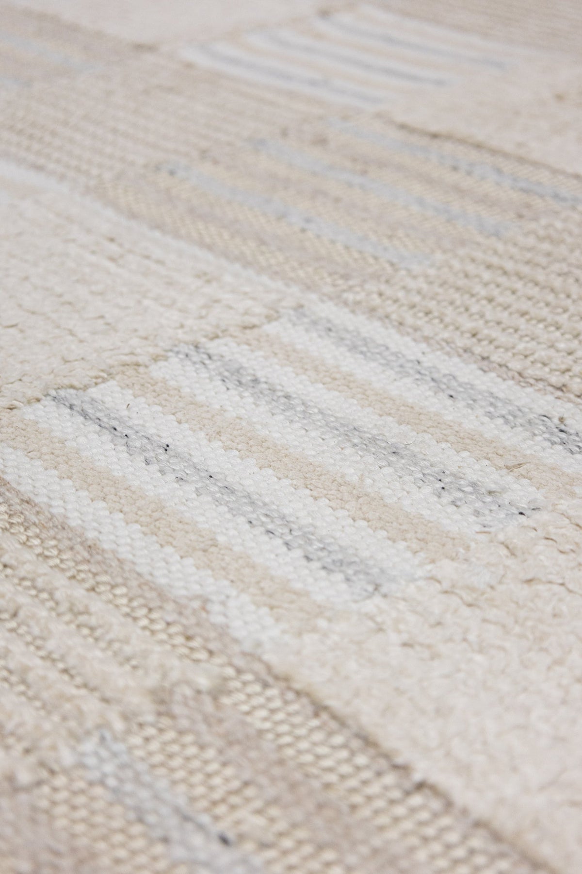 Scandinavian Handwoven Contemporary Rug, M88668