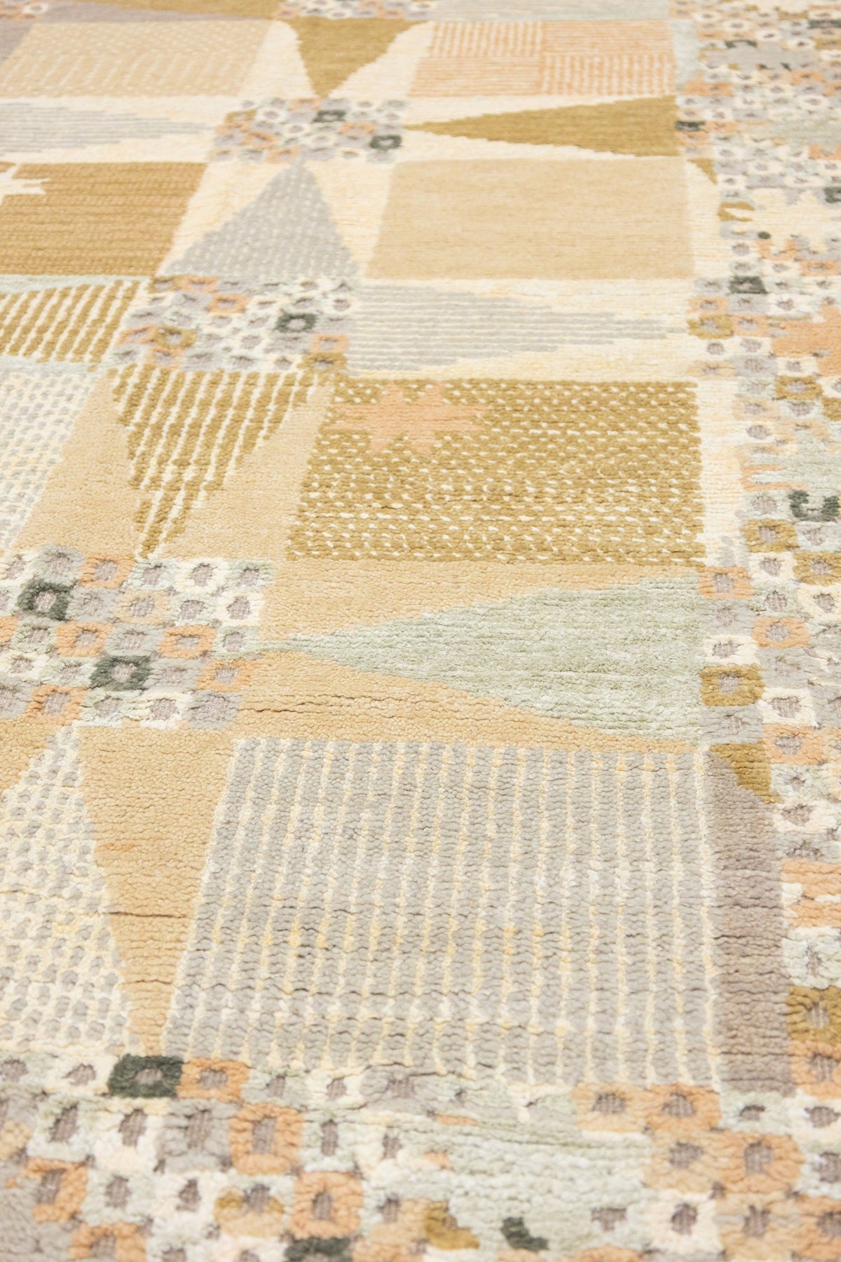 Scandinavian Handwoven Contemporary Rug, M88670