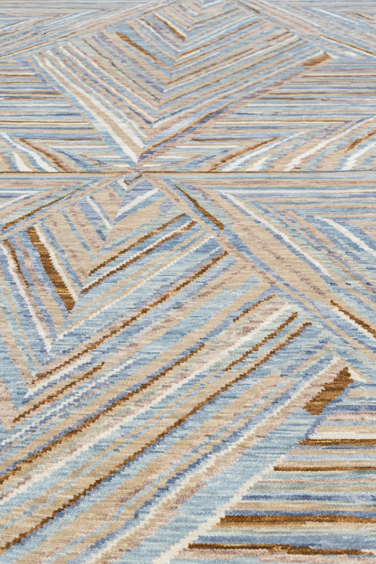 Spikes Handwoven Contemporary Rug, J88110