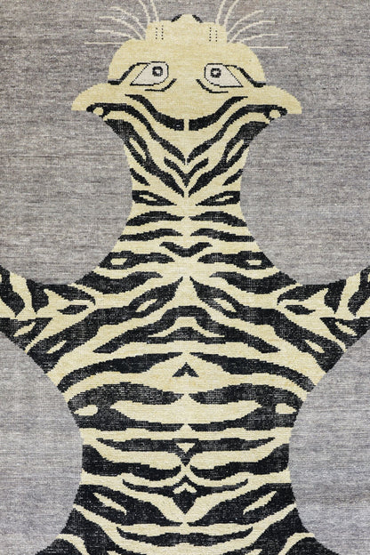 Tiger Style Handwoven Contemporary Rug, J80017