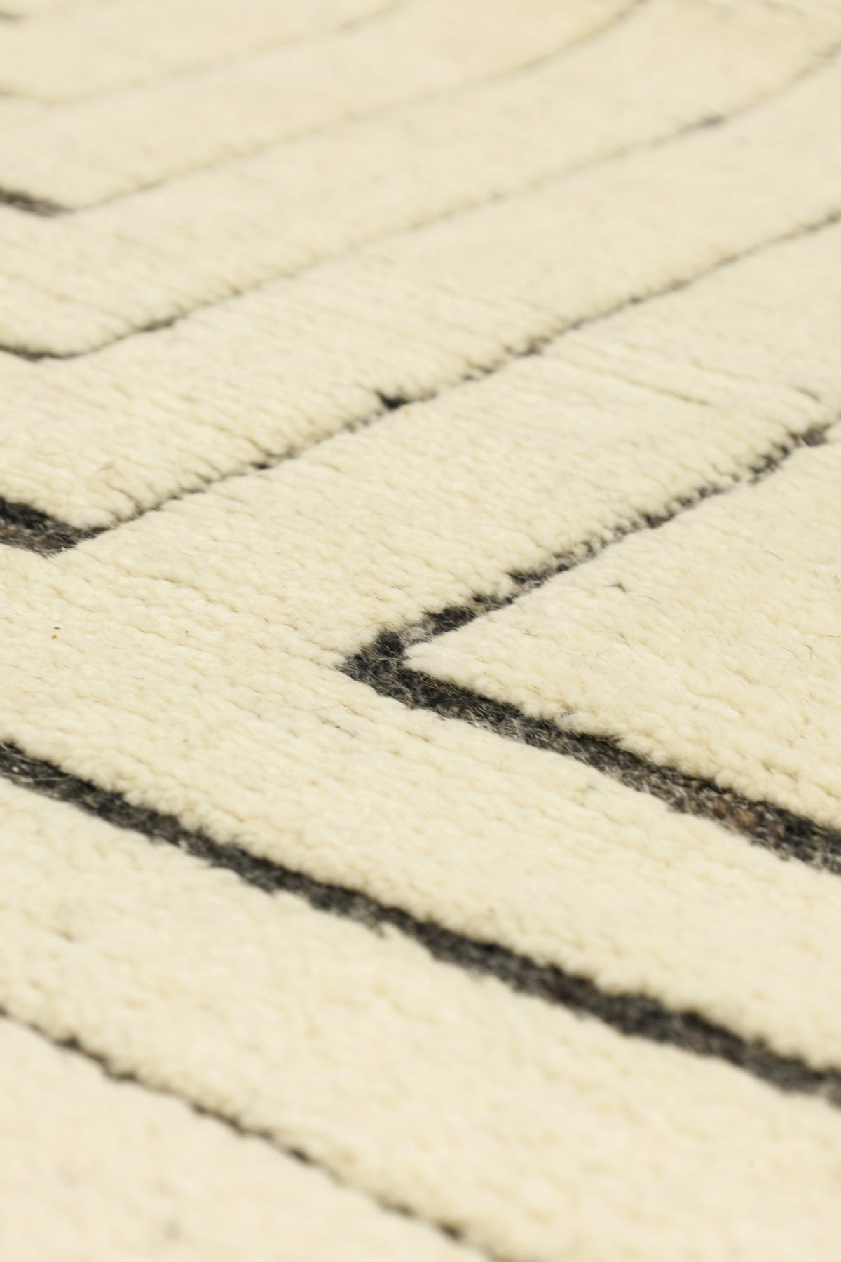 Ziggurat Handwoven Contemporary Rug, J80873