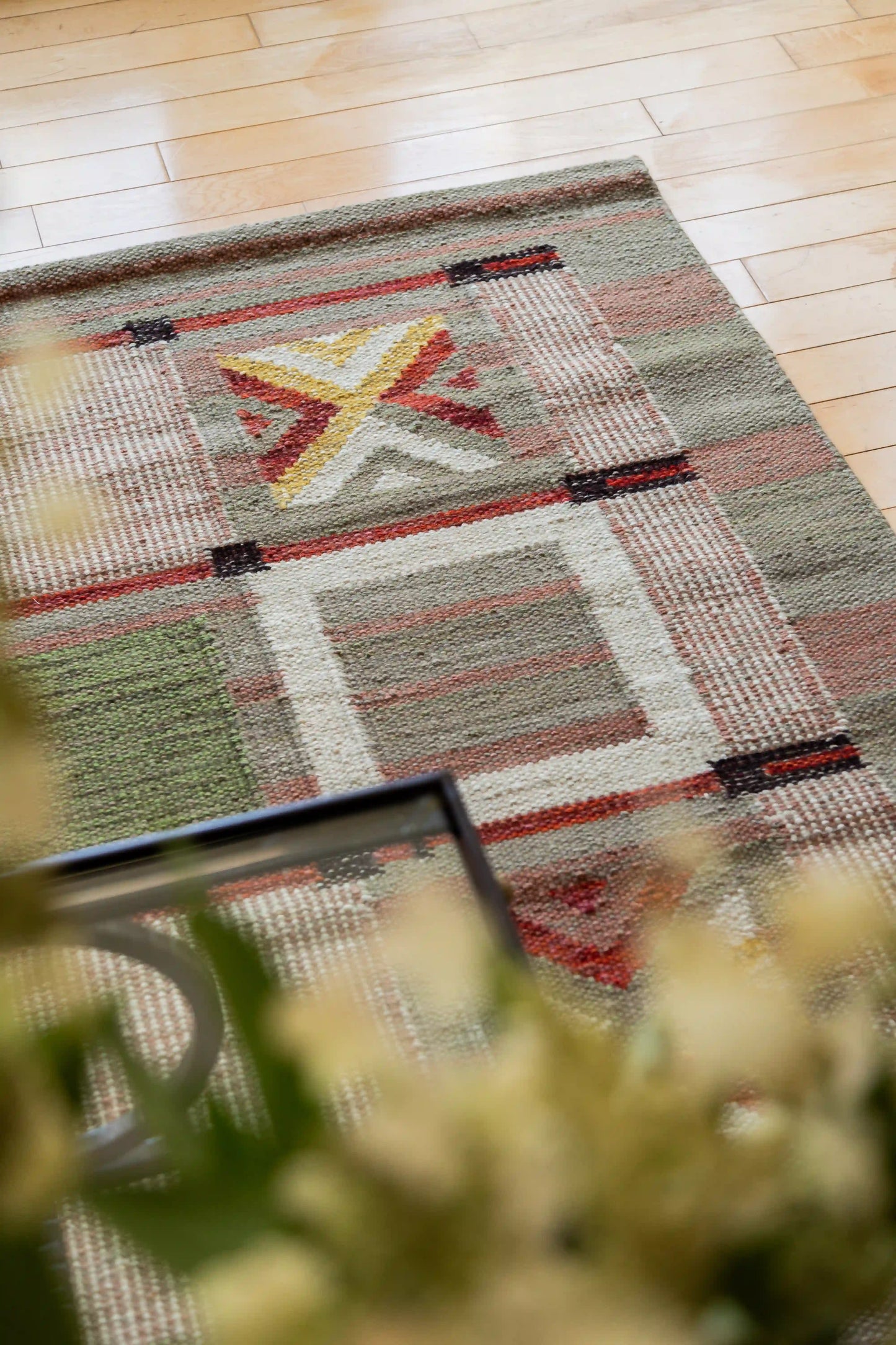 Scandinavian Handwoven Contemporary Rug, J80282