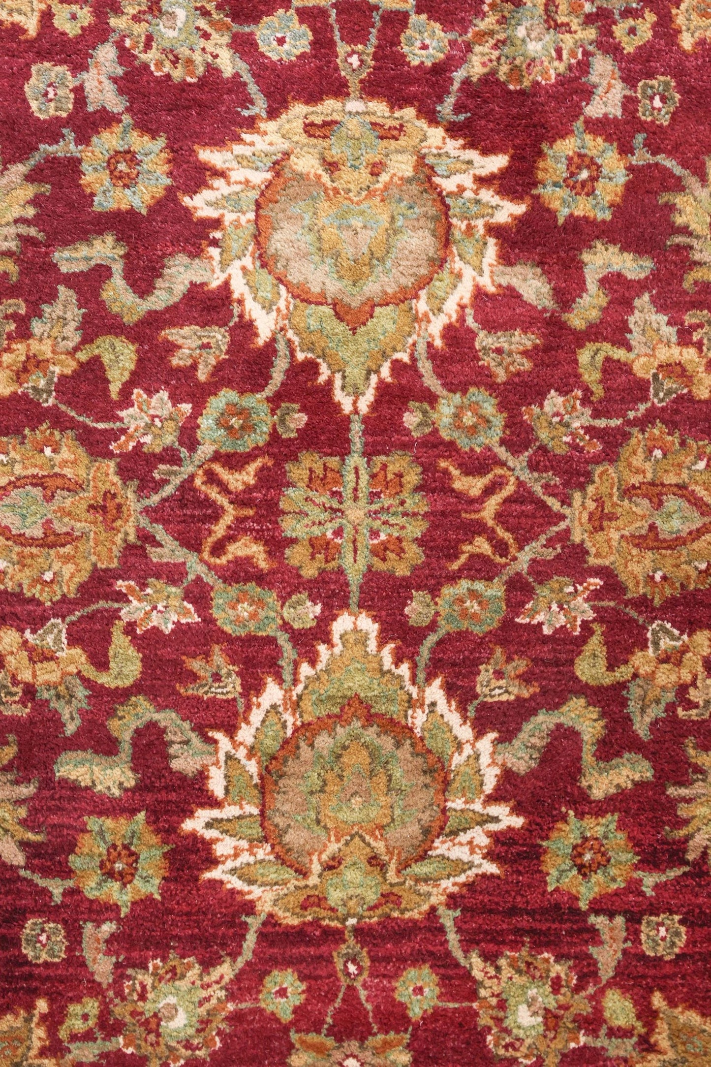 Agra Handwoven Traditional Rug, 80770