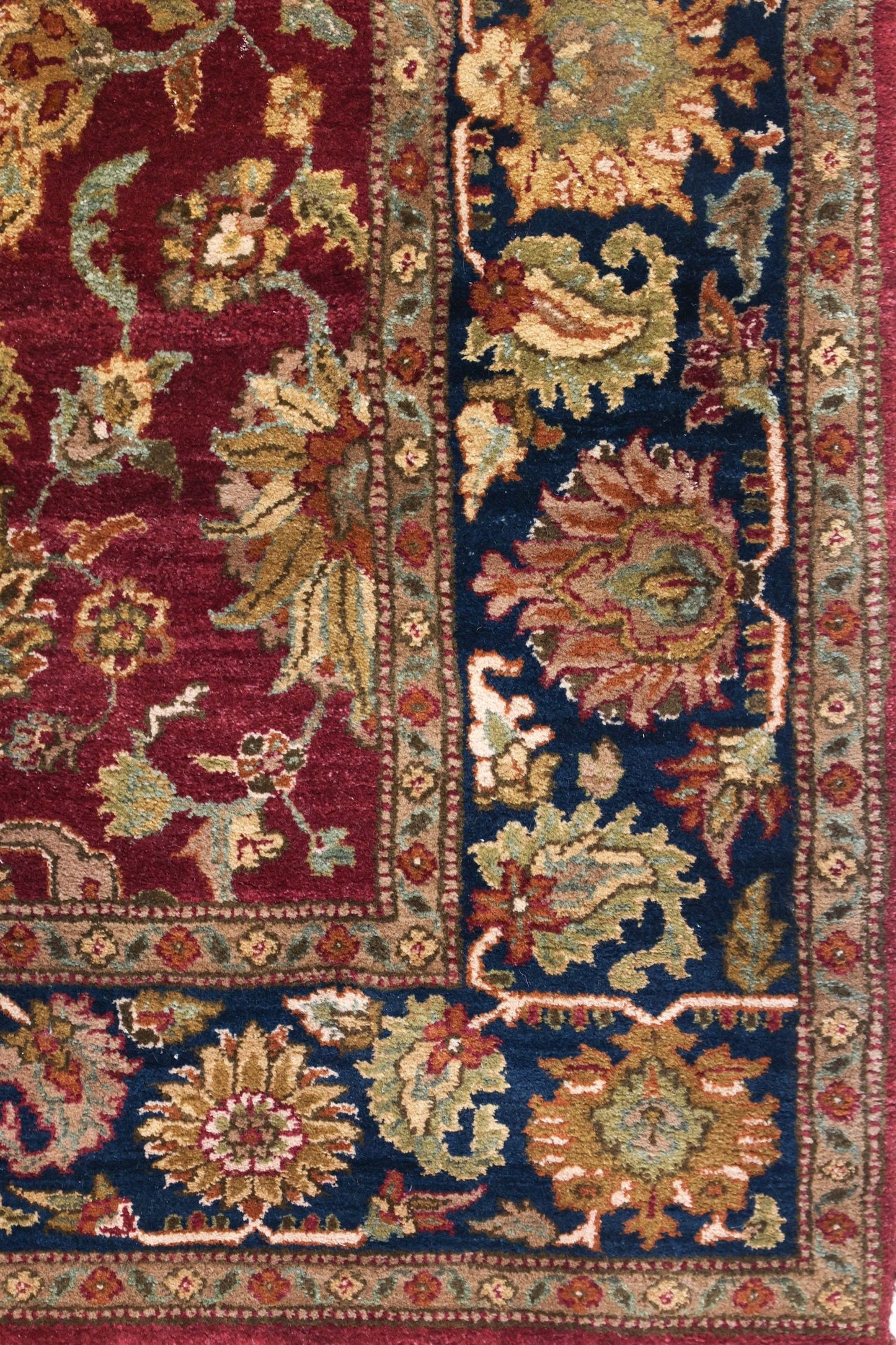 Agra Handwoven Traditional Rug, 80770
