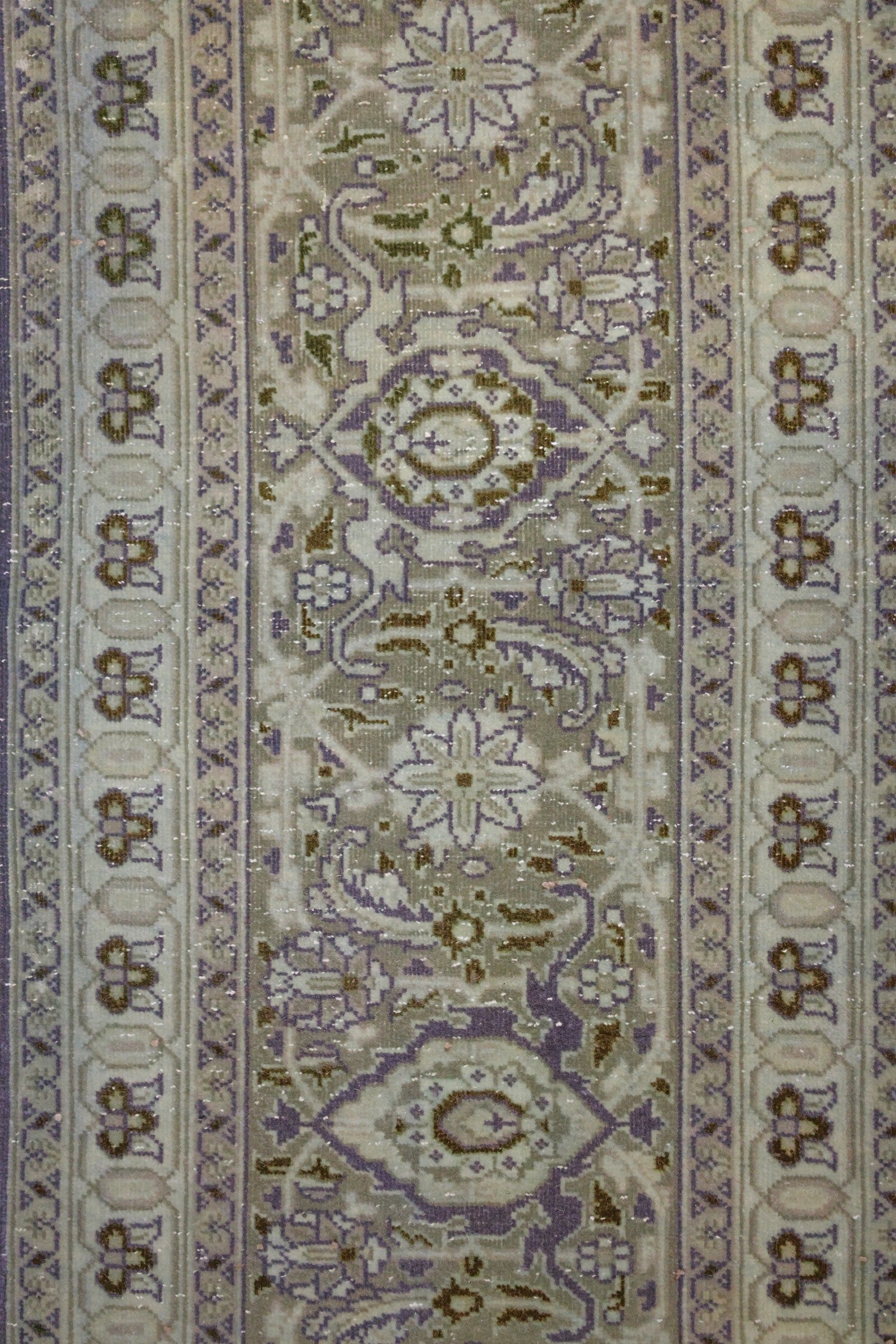 Vintage Agra Handwoven Traditional Rug, J68439