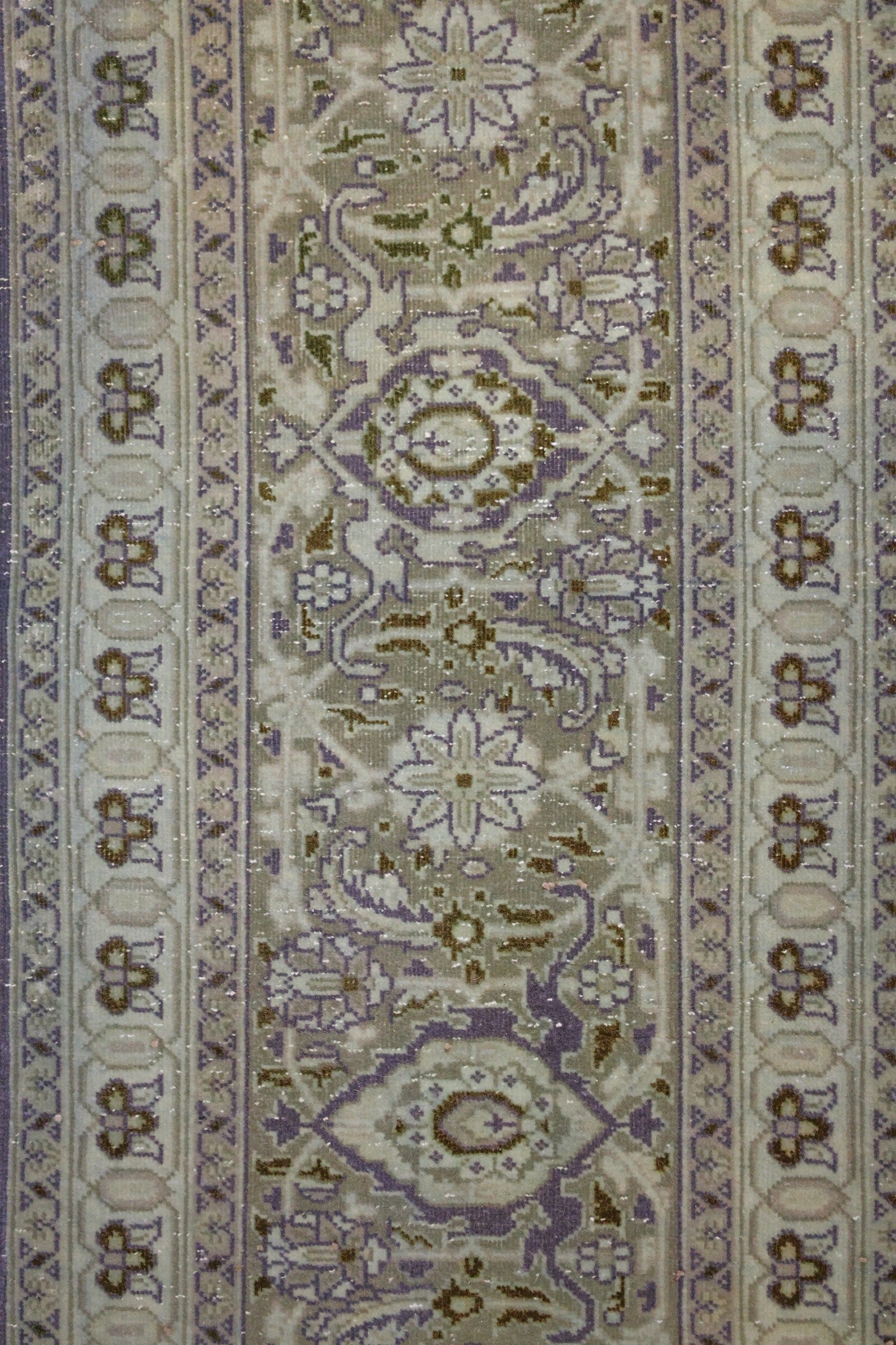 Vintage Agra Handwoven Traditional Rug, J68439