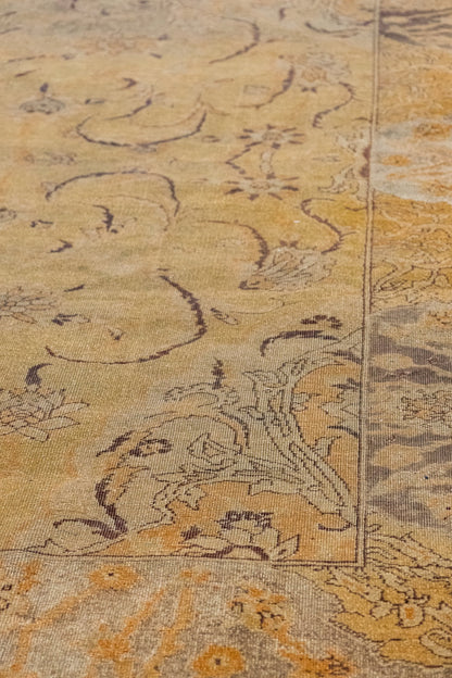 Vintage Agra Handwoven Traditional Rug, J88043