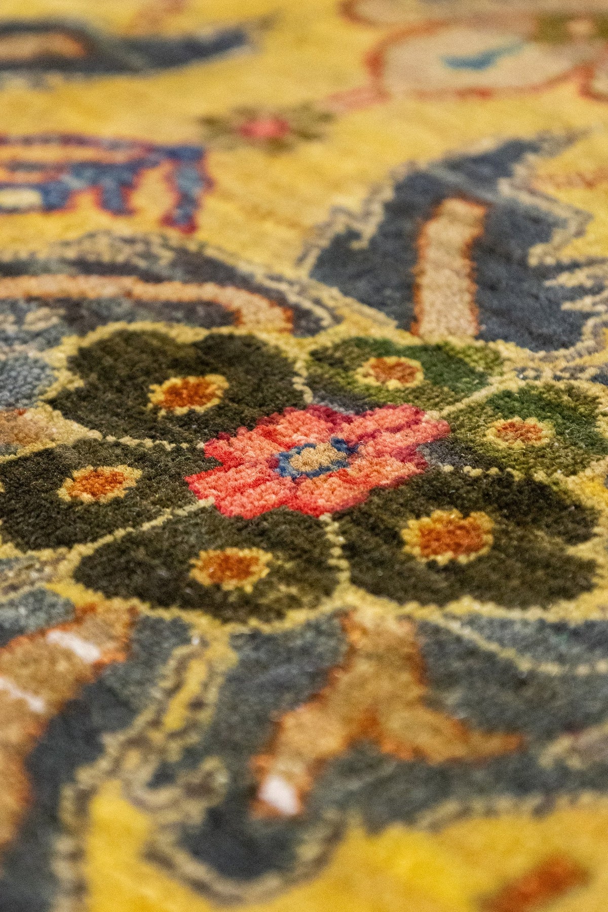 Agra Handwoven Traditional Rug, J88455