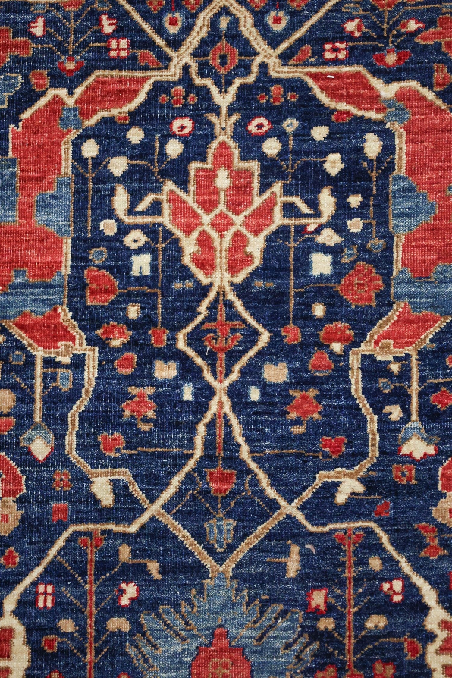Arabesque Handwoven Traditional Rug, J70598