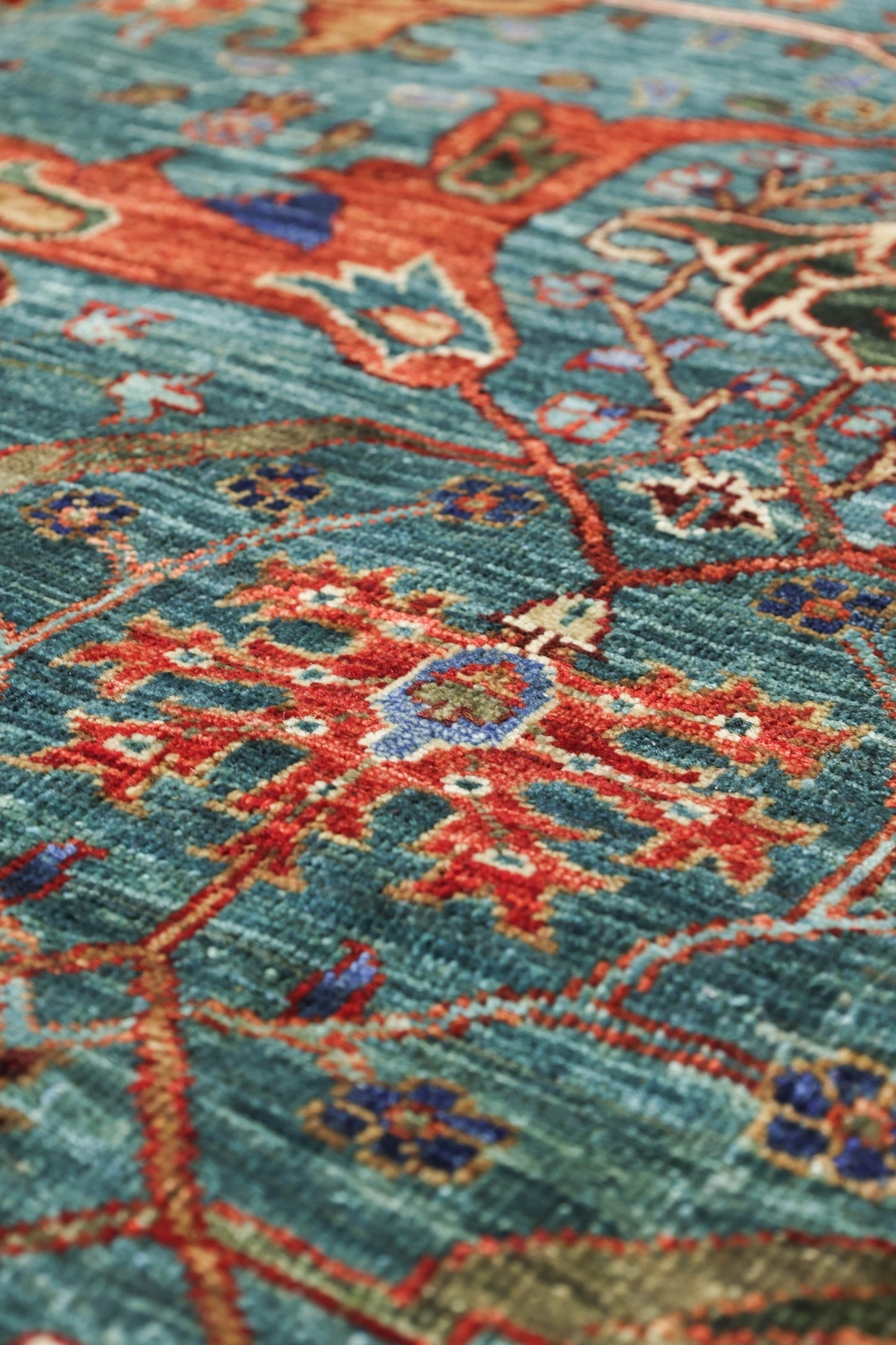 Arabesque Handwoven Traditional Rug, J79695
