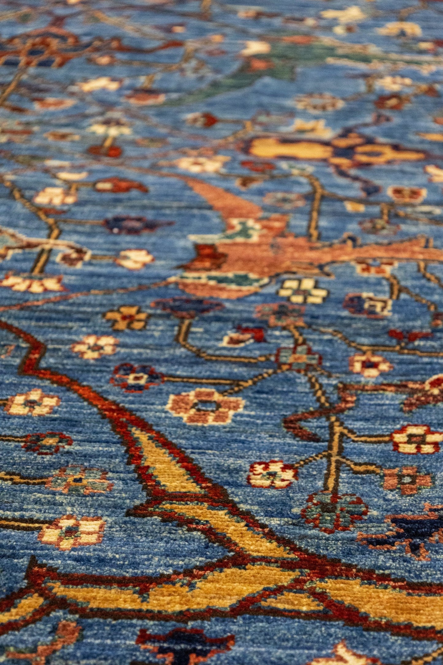 Arabesque Handwoven Traditional Rug, J86217