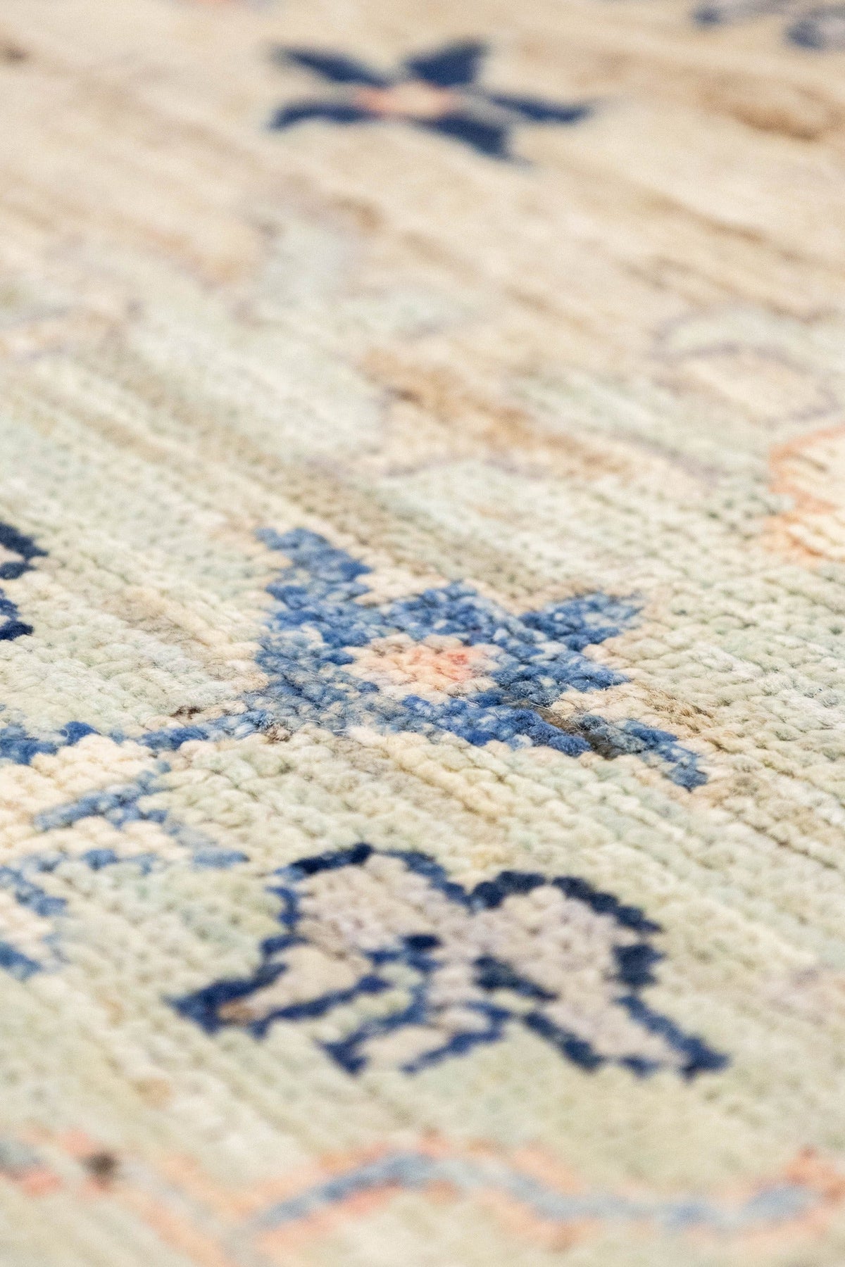 Arts & Crafts Handwoven Traditional Rug, J86824