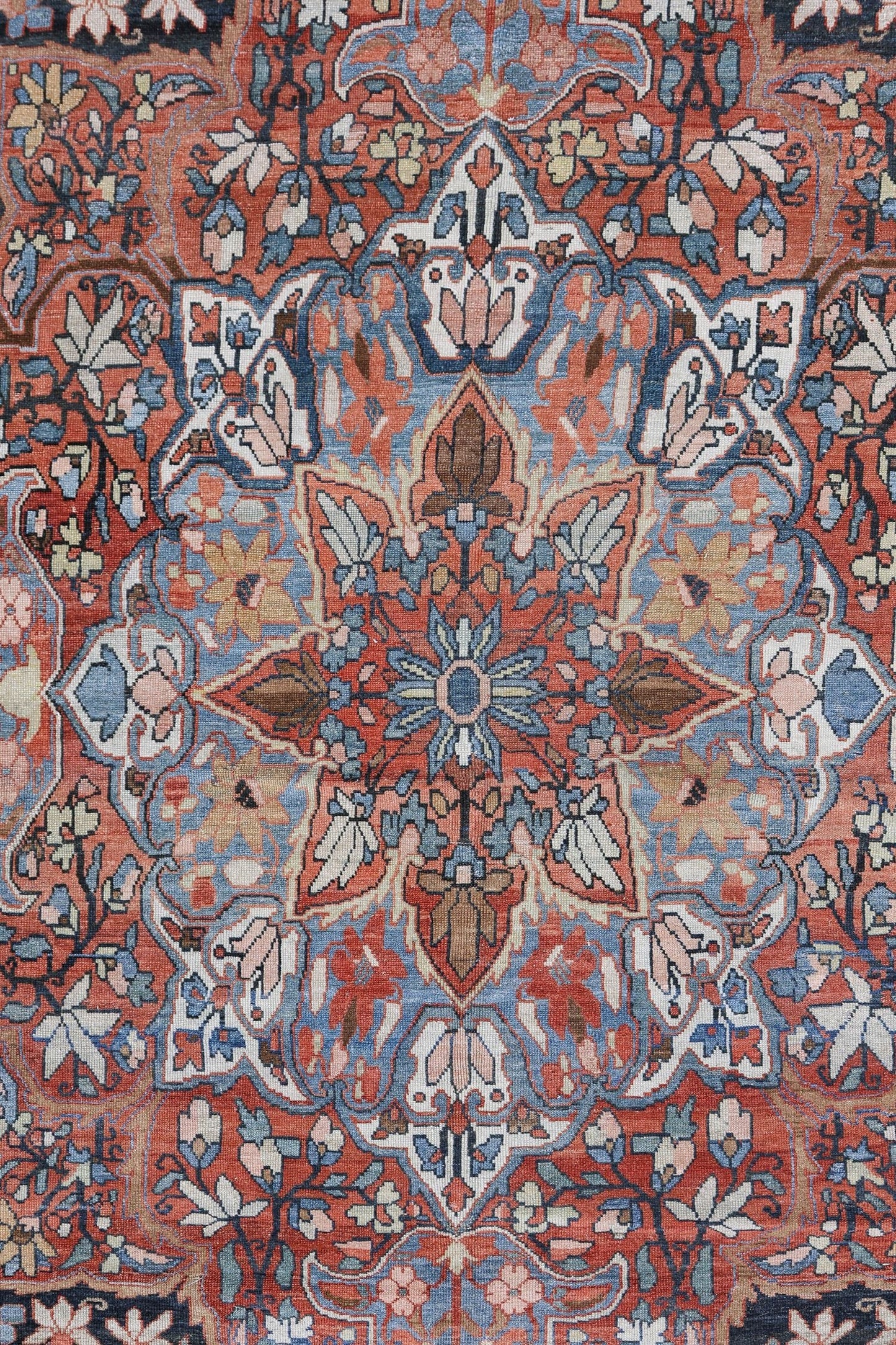 Antique Bakhtiari Handwoven Traditional Rug, JF3701