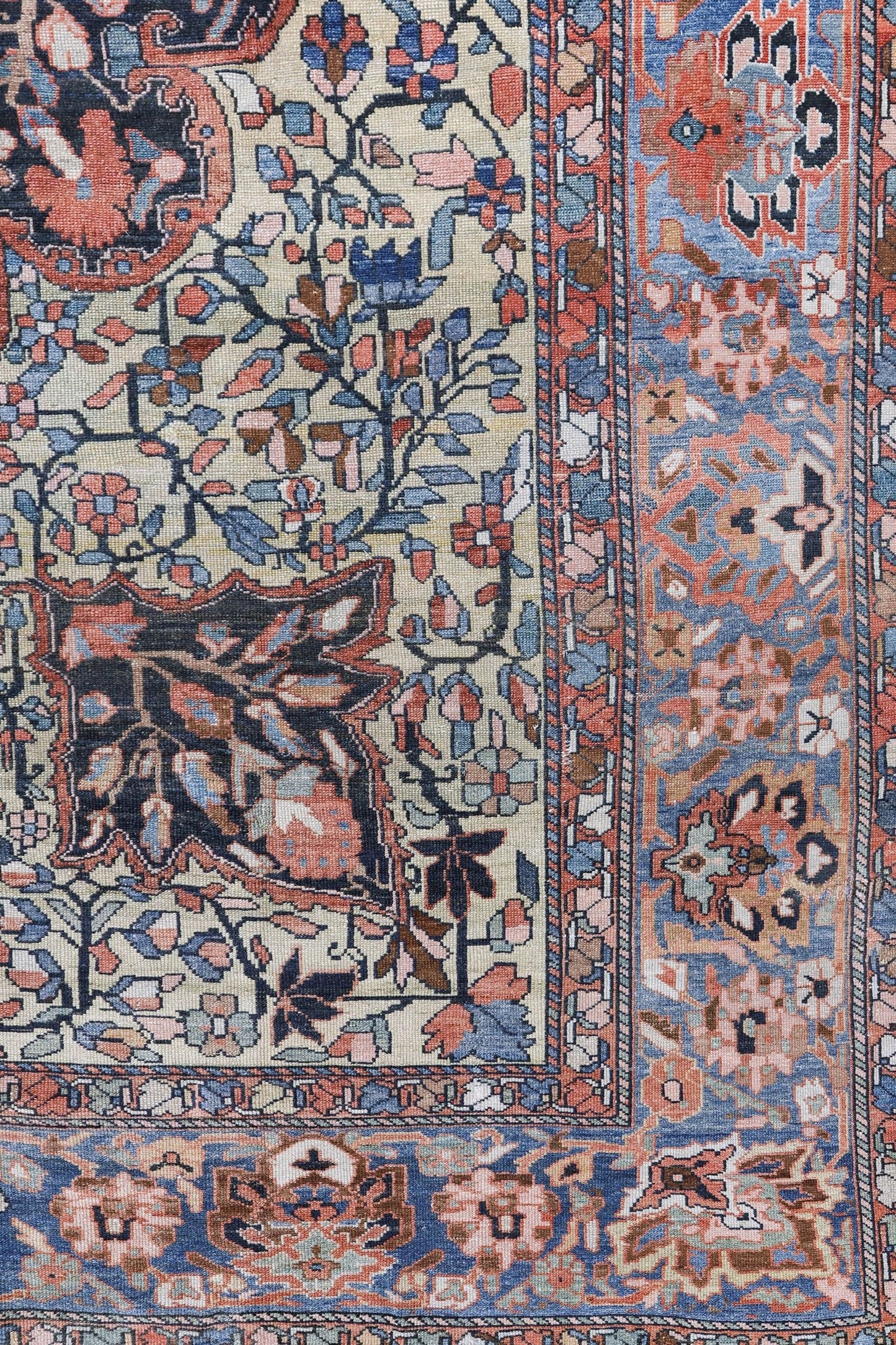 Antique Bakhtiari Handwoven Traditional Rug, JF3701