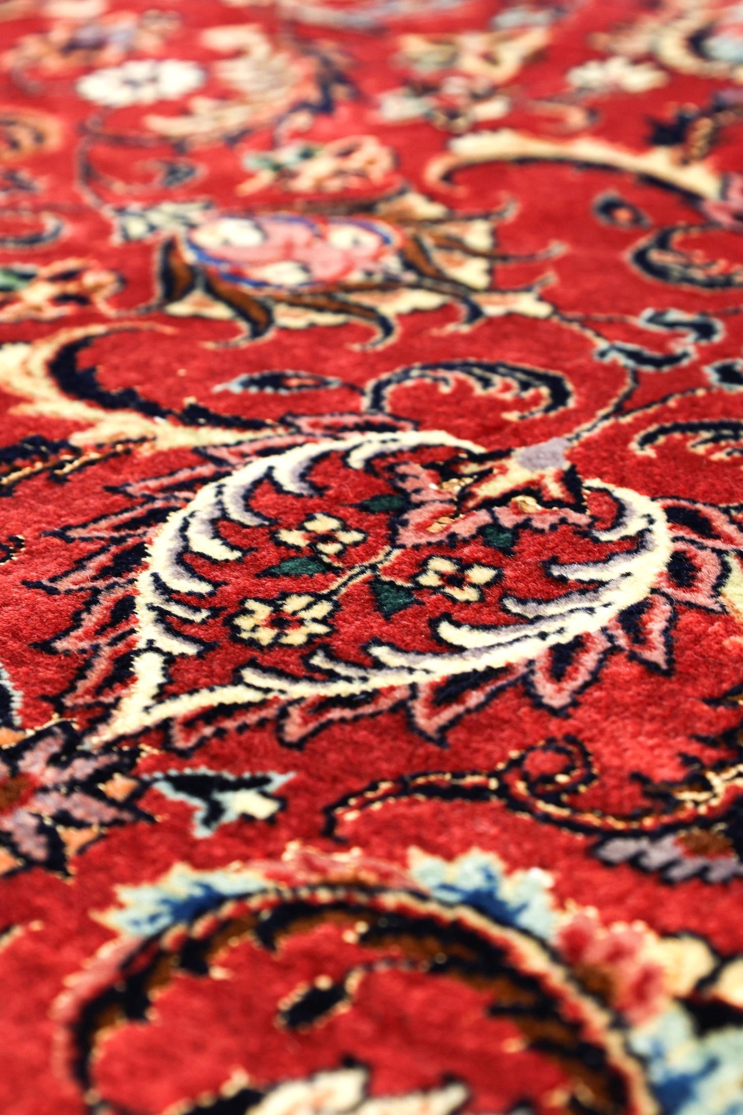 Bijar Handwoven Traditional Rug, 82402