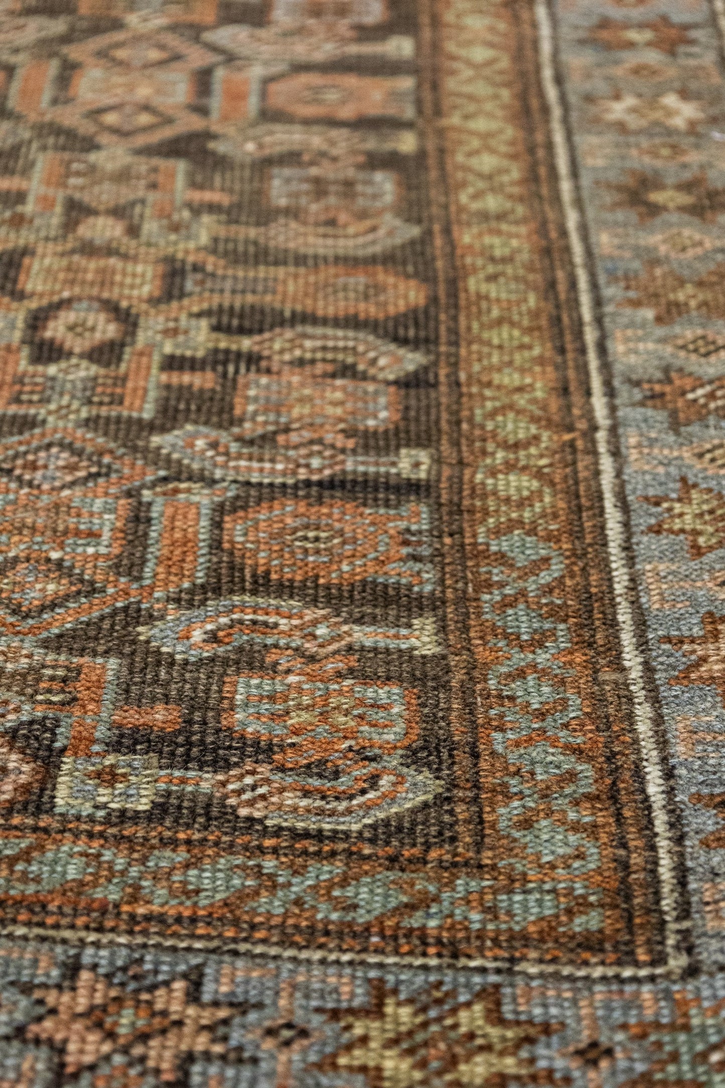 Vintage Bijar Handwoven Traditional Rug, J88222