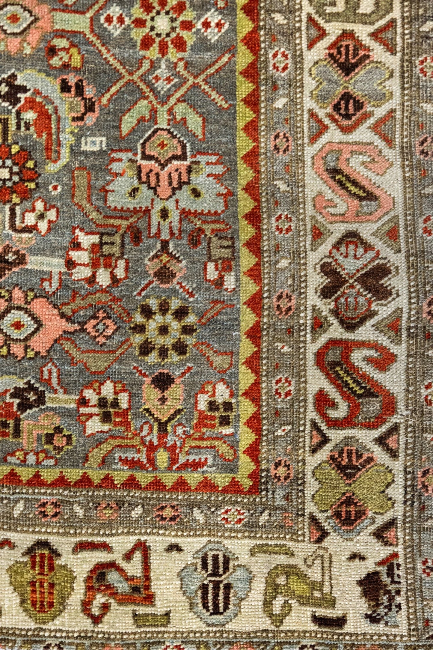 Vintage Bijar Handwoven Traditional Rug, J89151