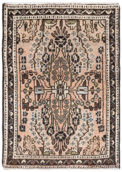 Vintage Dargazine Handwoven Traditional Rug
