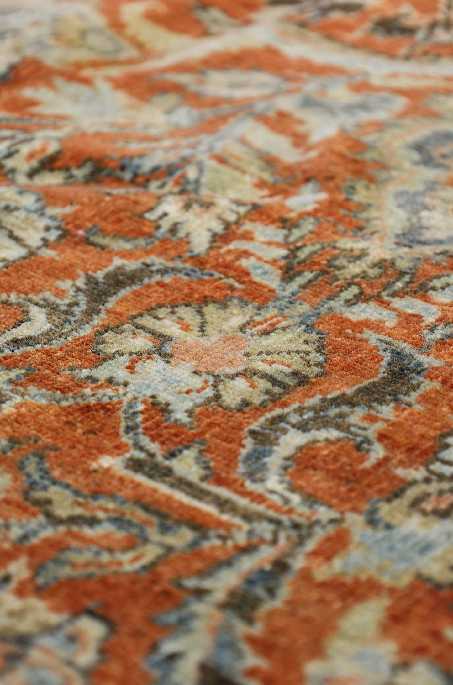 Vintage Ekbatan Handwoven Traditional Rug, J79453