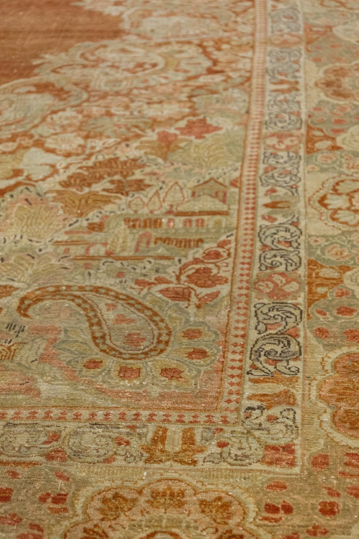 Vintage Euro Sarouk Handwoven Traditional Rug, J86419