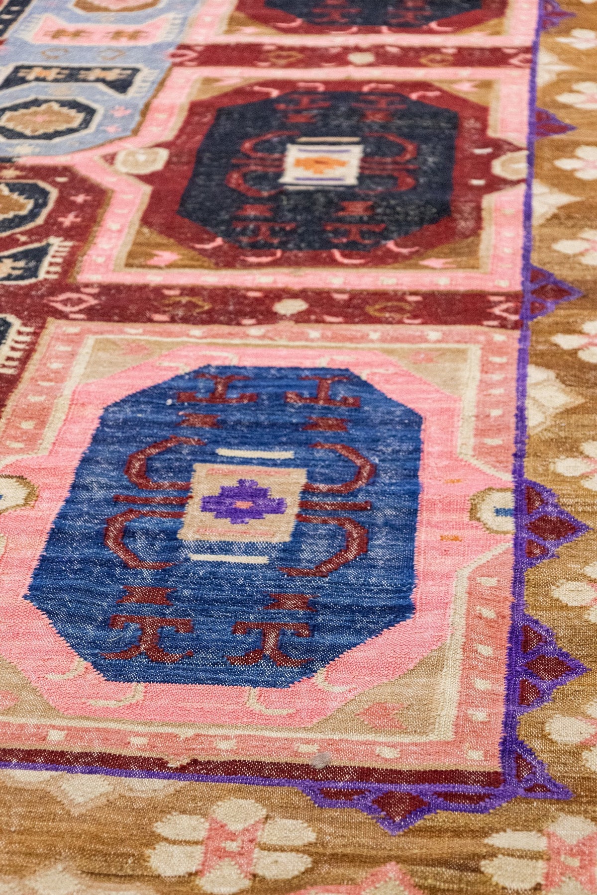 European Handwoven Traditional Rug, J88480