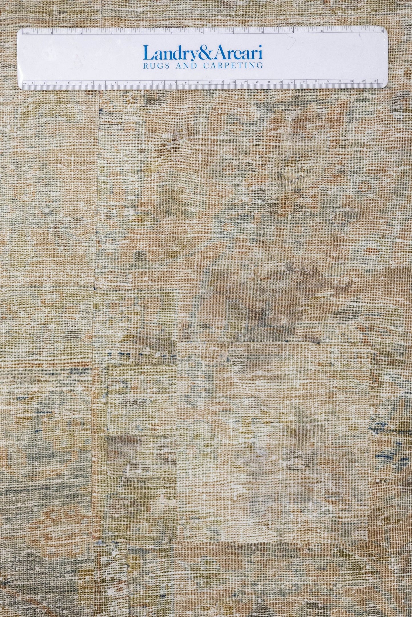 Vintage Ferahan Sarouk Handwoven Traditional Rug, J73988